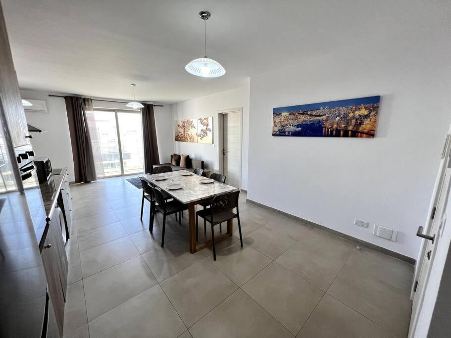 סיינט פול ביי Mediterranea 2 Bedroom Smart Apartment מראה חיצוני תמונה
